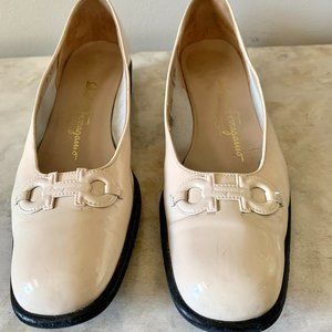 Salvatore Ferragamo Cream Patent Buckle Loafers 8AAAA